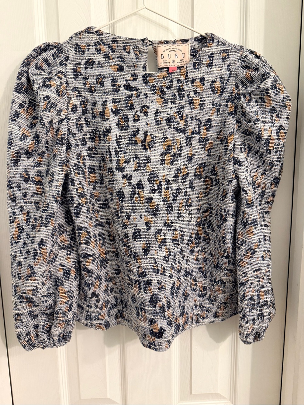 Buru Cheetah Puff Sleeve Pullover